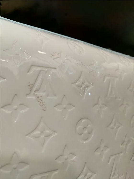漆皮包染色
