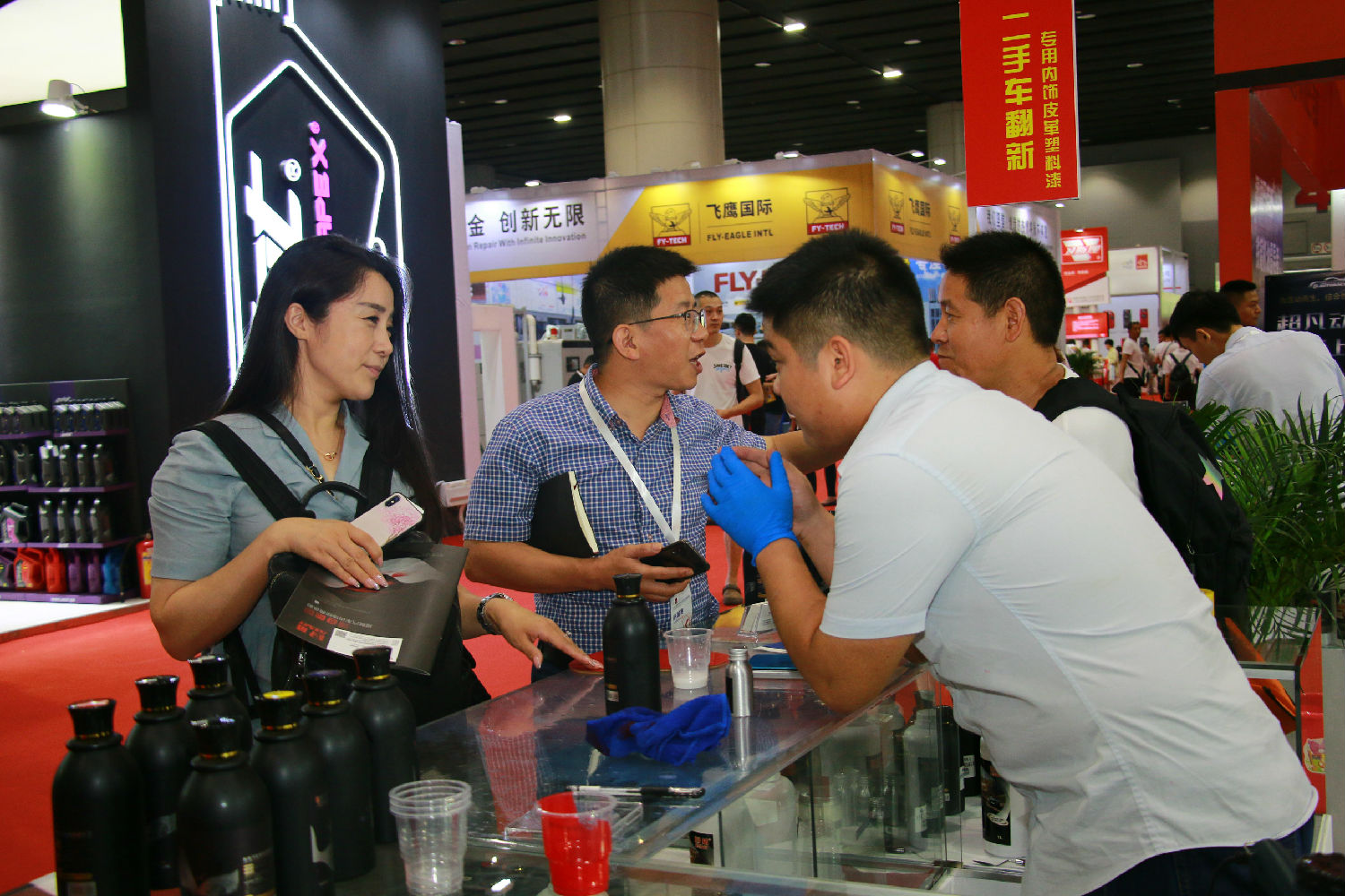 展会现场美女1.JPG..jpg 展会现场美女1.JPG..jpg