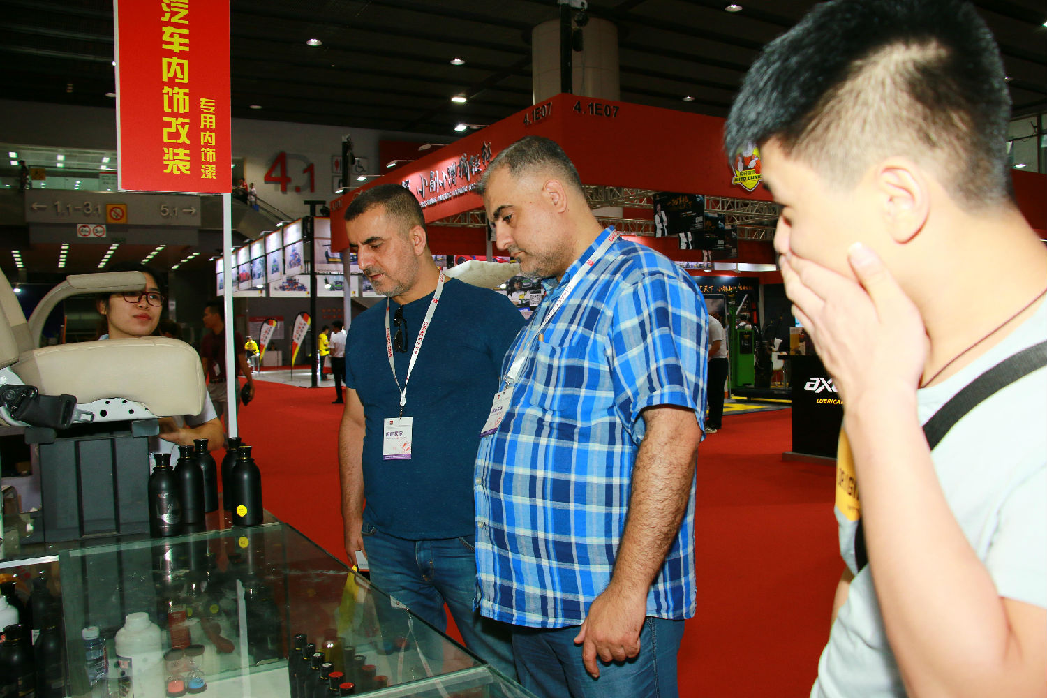 外国人客户4.JPG..jpg 外国人客户4.JPG..jpg